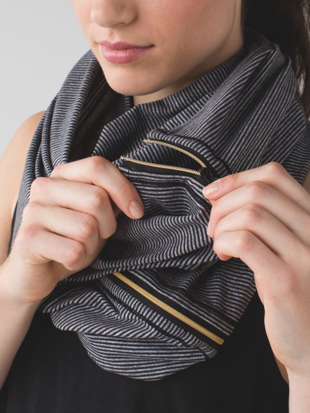 Lululemon Vinyasa Scarf with Gold Zipper